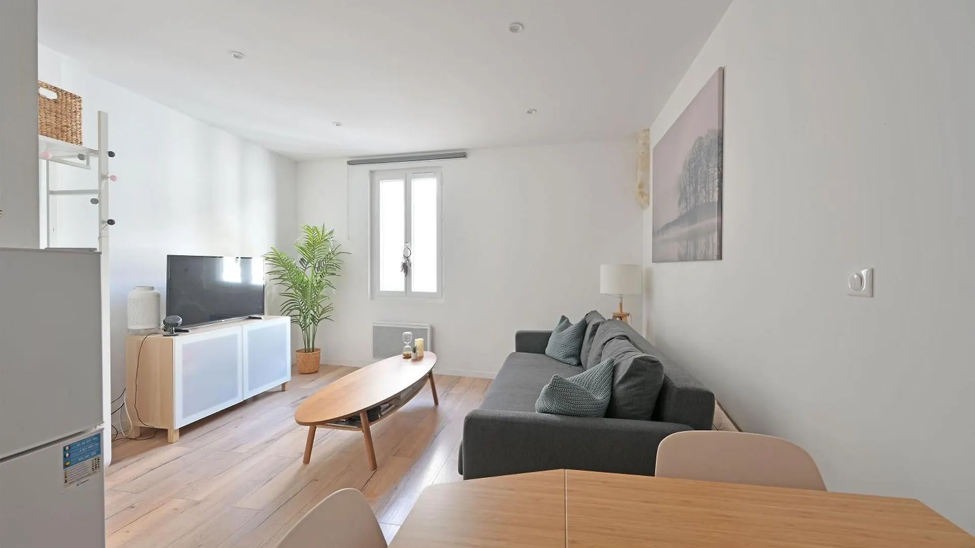 Studio Arthur - Proche Theatres Et Place Des Corps Saints - Wifi Avignon