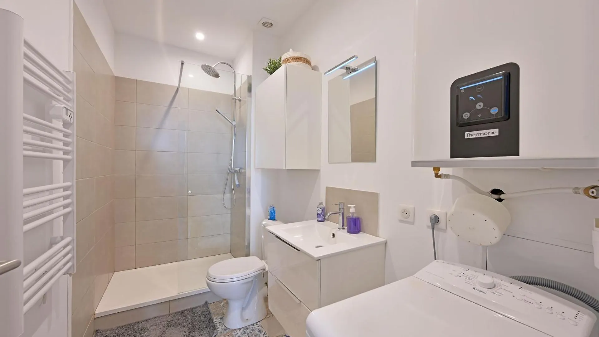 Apartment Studio Arthur - Proche Theatres Et Place Des Corps Saints - Wifi Avignon